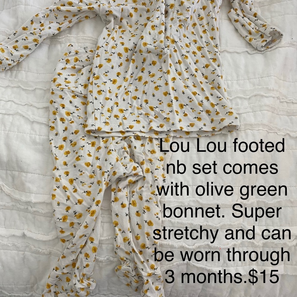 Lou Lou footie set